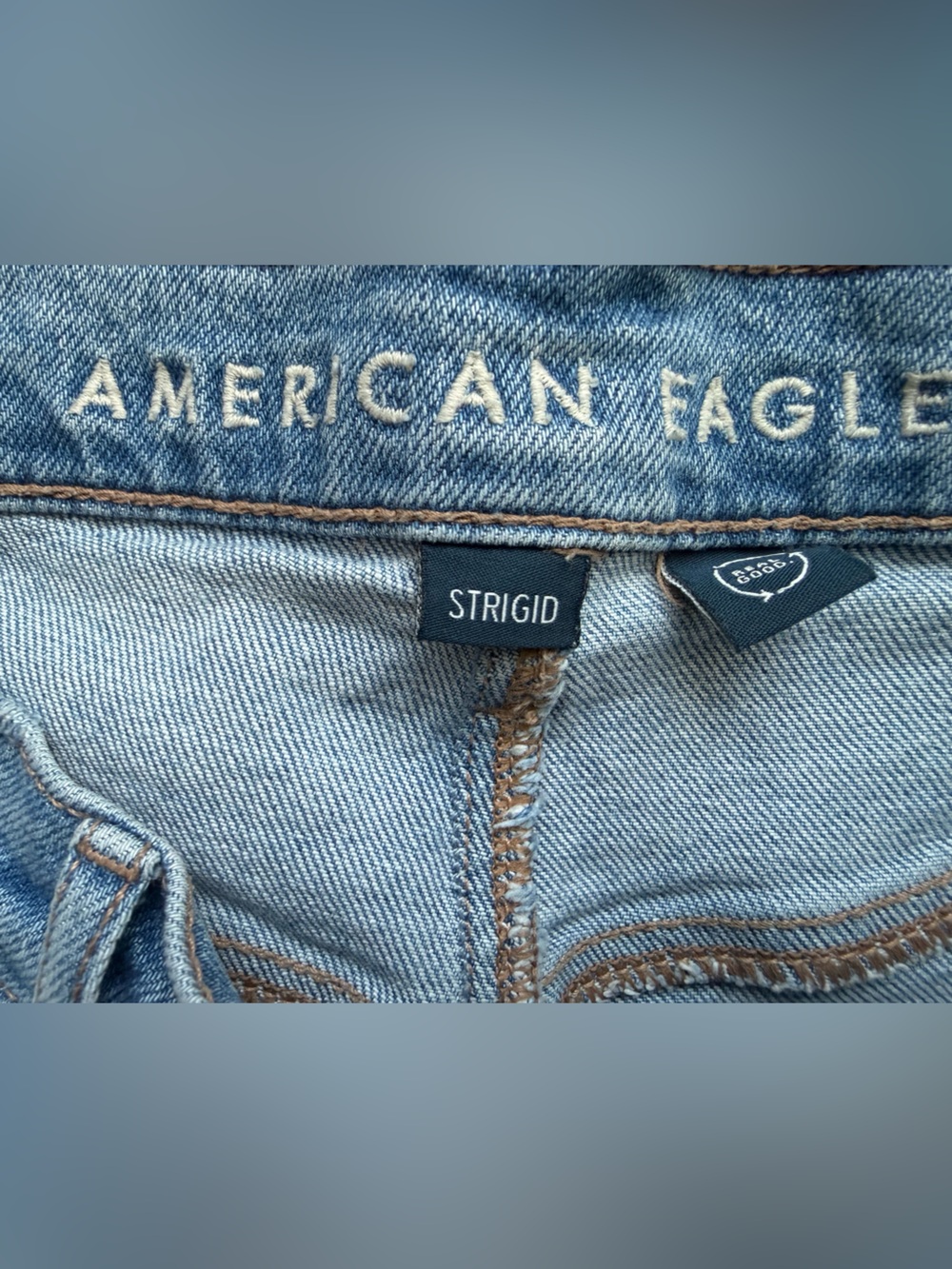 American Eagle Stigrid Relaxed Fit Shorts - Size 6 - Picture 4 of 6